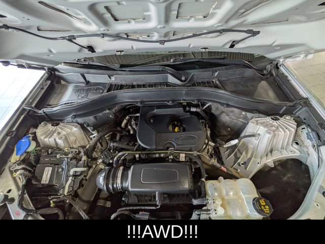 Used 2020 Ford Explorer XLT w/ Comfort Package image 25