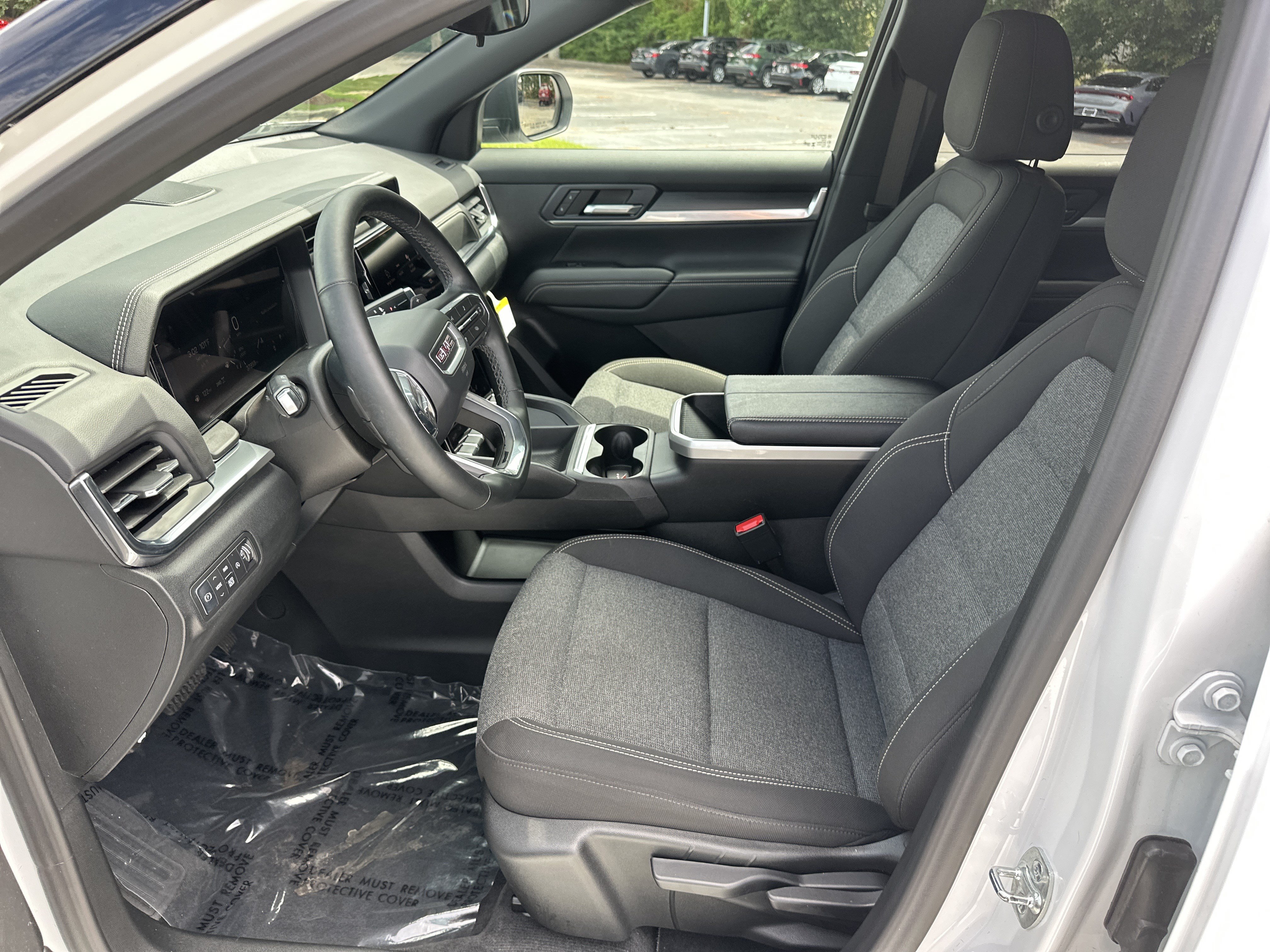 Used 2025 GMC Terrain Elevation w/ Black Edition AWD/4WD image 16