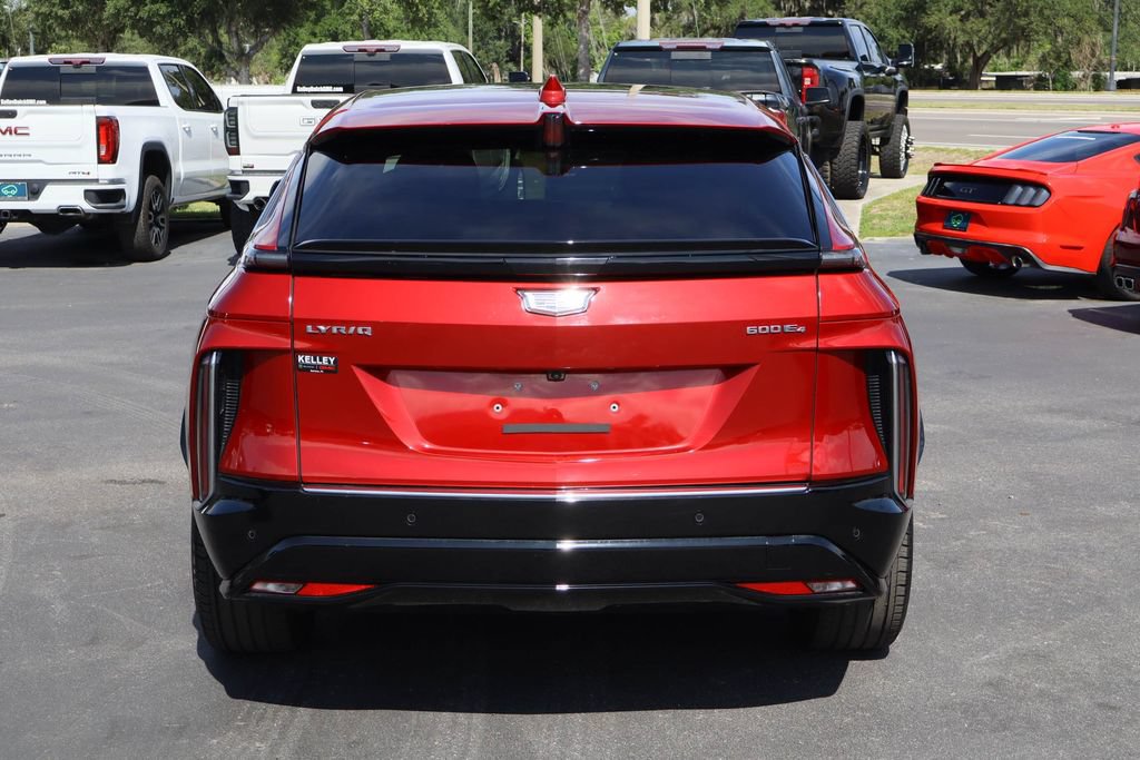 Certified 2024 Cadillac Lyriq Tech AWD/4WD image 8