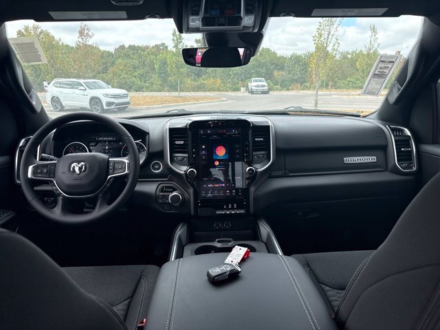 New 2026 RAM 1500 Big Horn AWD/4WD image 13