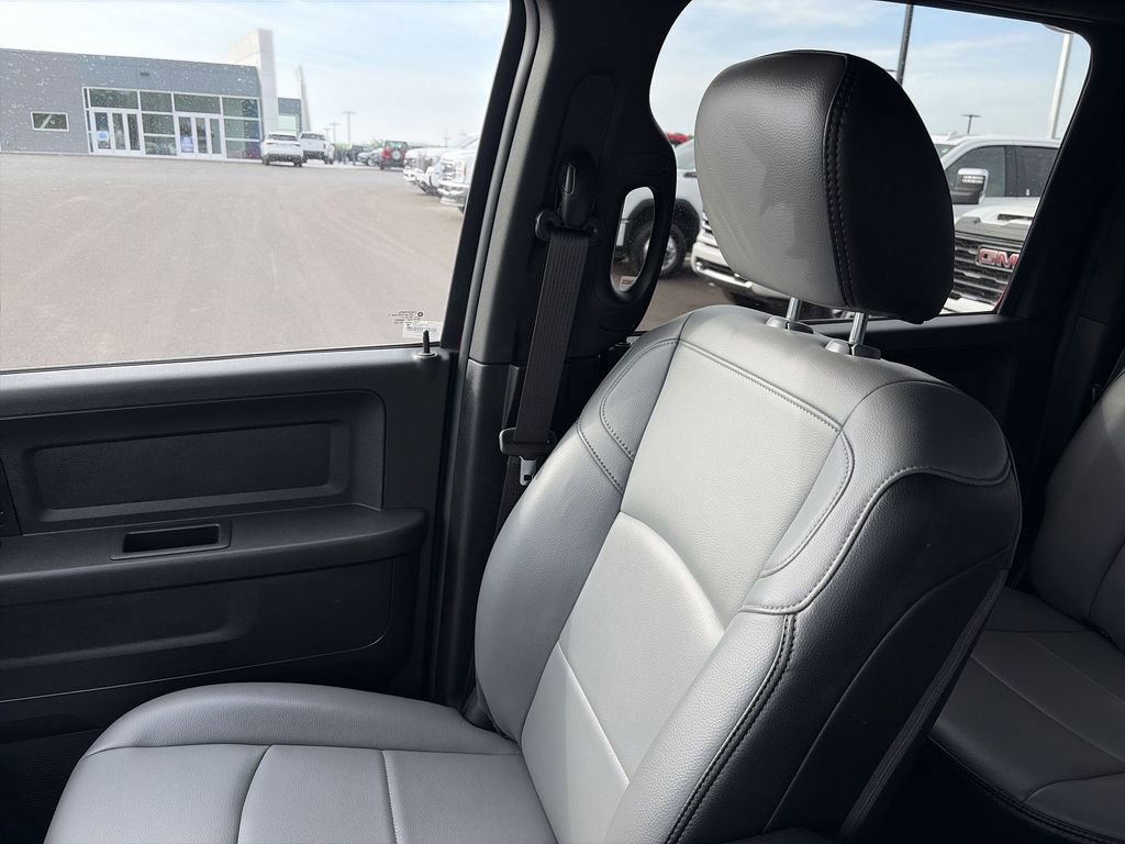 Used 2025 RAM 3500 Tradesman AWD/4WD image 23