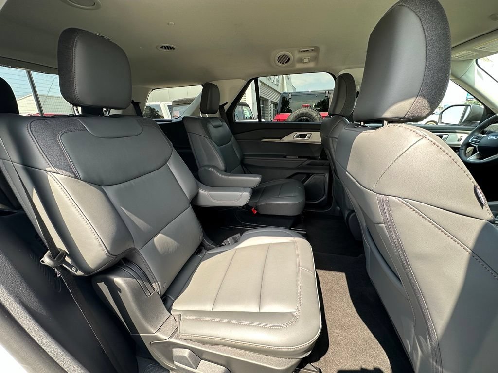 New 2026 Ford Explorer Active w/ Active Comfort Package AWD/4WD image 26
