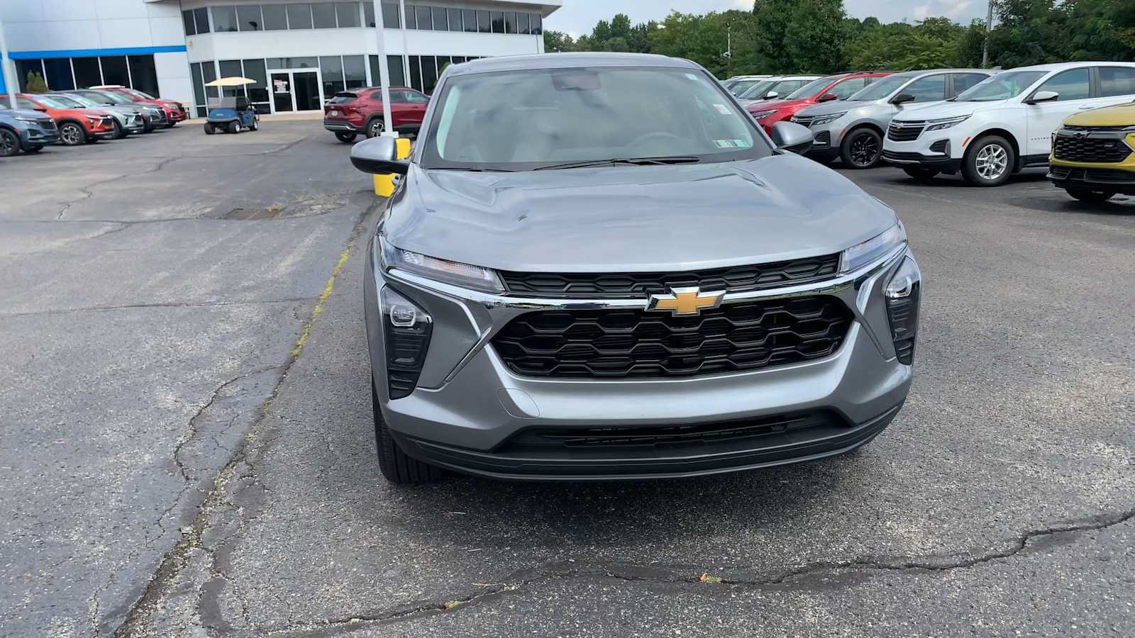 Certified 2025 Chevrolet Trax LS w/ LS Convenience Package FWD image 3