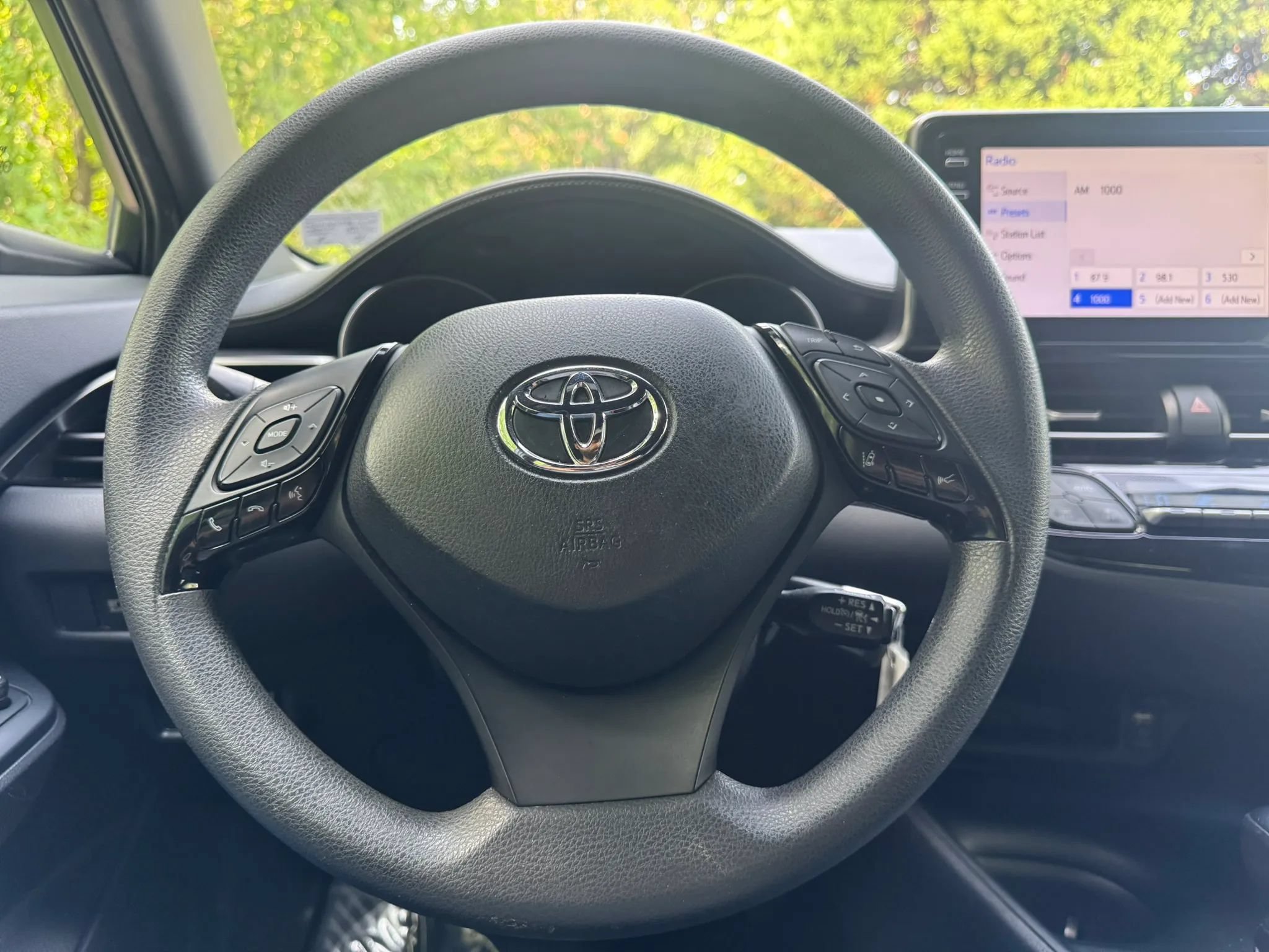 Used 2019 Toyota C-HR LE FWD image 20