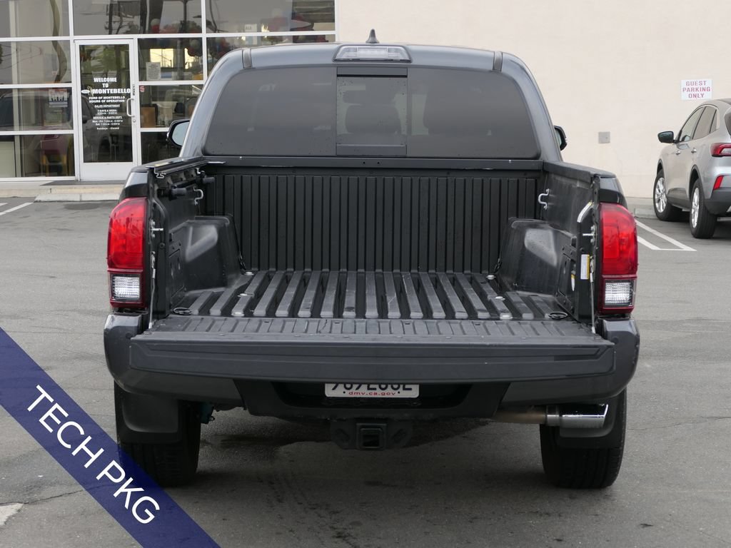 Used 2018 Toyota Tacoma TRD Sport w/ TRD Premium Sport Package RWD image 6