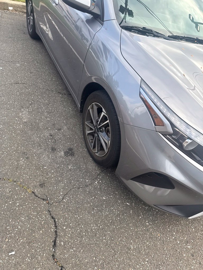 Used 2023 Kia Forte LXS FWD image 3