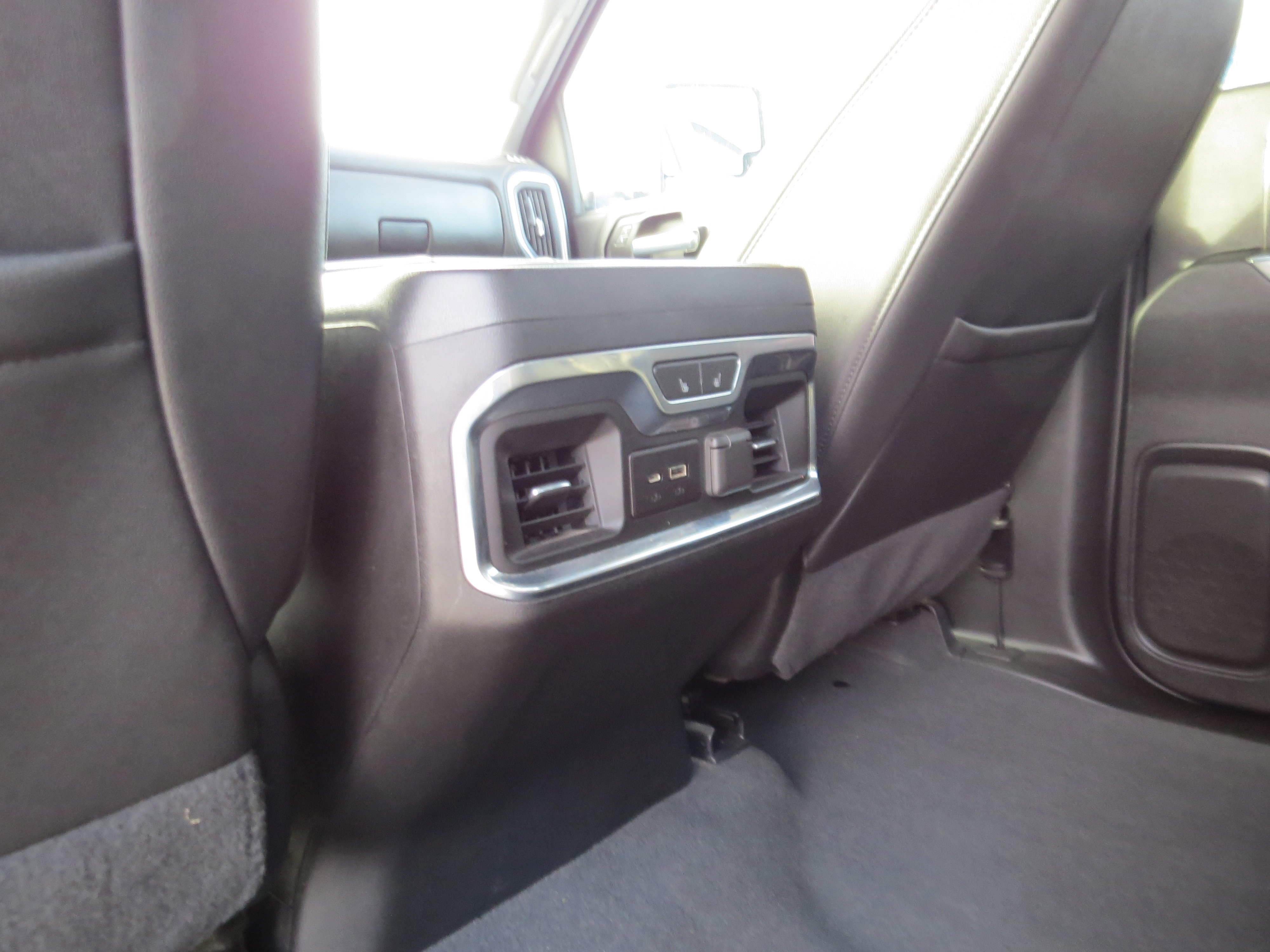 Used 2023 Chevrolet Silverado 2500 LTZ w/ LTZ Plus Package image 20