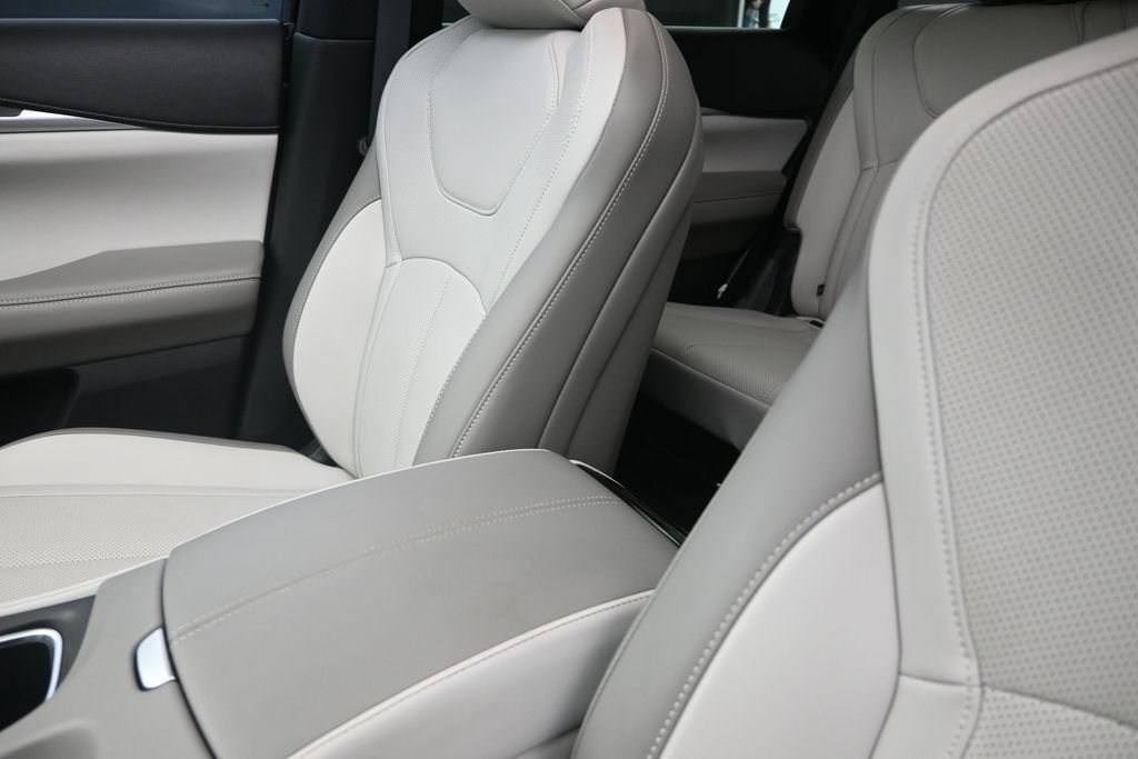Certified 2026 INFINITI QX60 Luxe w/ Cargo Package FWD image 14