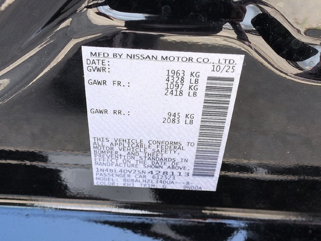 Used 2025 Nissan Altima 2.5 SV FWD image 35
