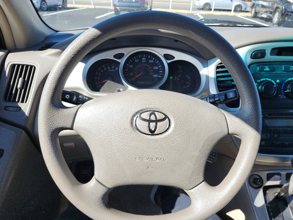 Used 2005 Toyota Highlander 2WD V6 image 19