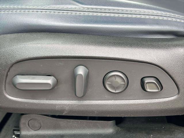 Used 2022 Buick Enclave Premium w/ Experience Buick Package image 16
