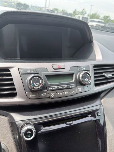Used 2015 Honda Odyssey Touring image 18