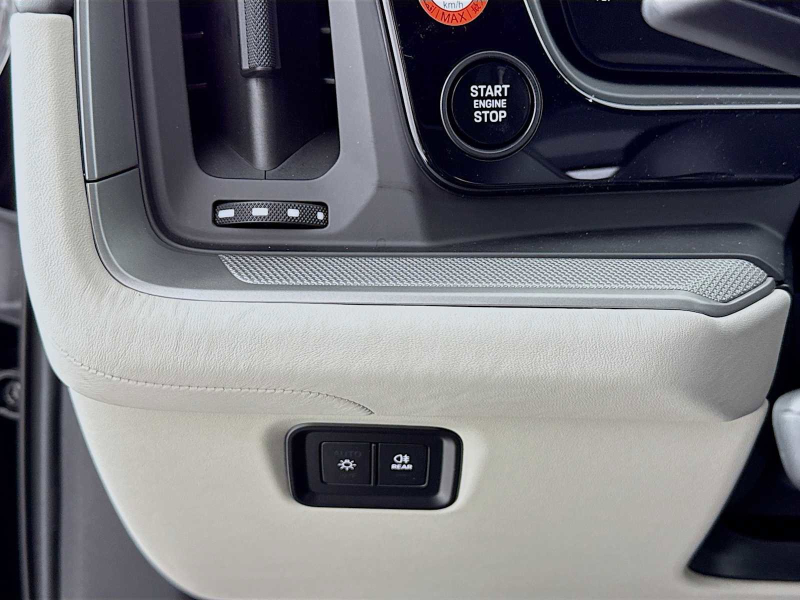 New 2026 Porsche Cayenne Coupe image 14