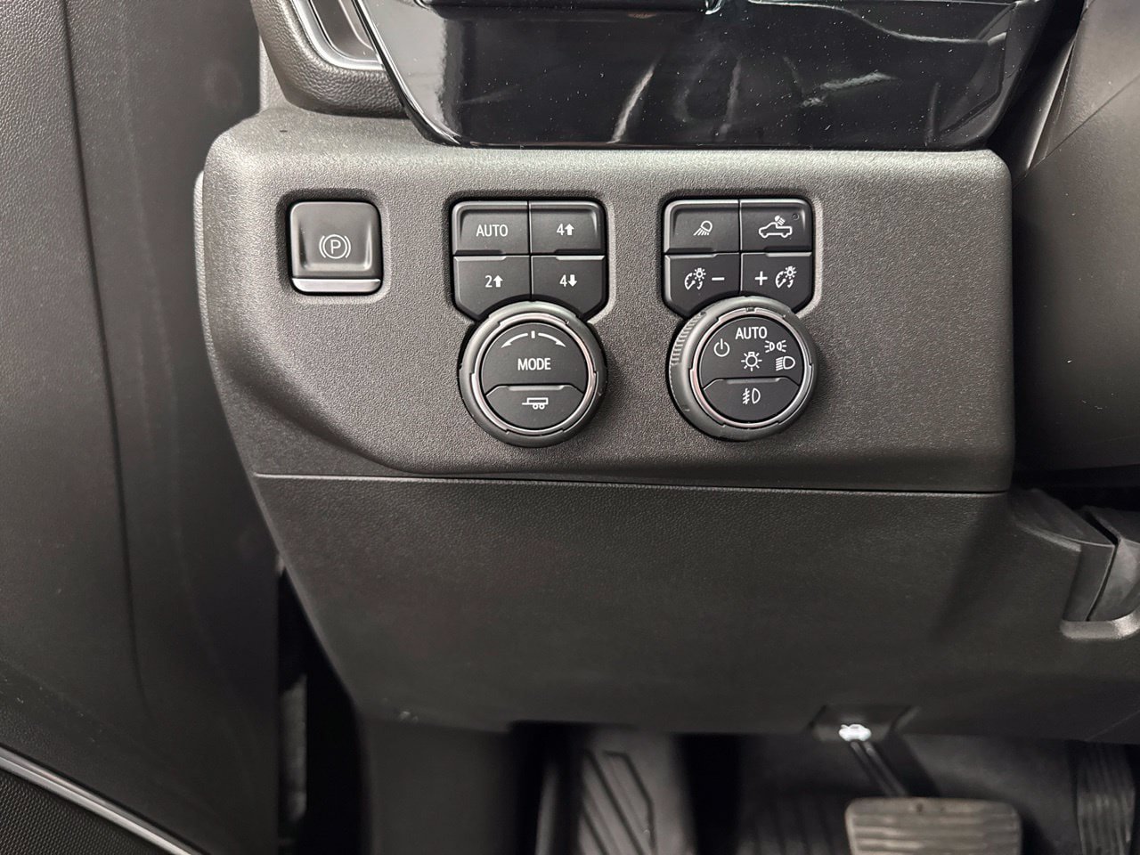 Used 2023 Chevrolet Silverado 1500 RST w/ RST All Star Premium Package AWD/4WD image 34