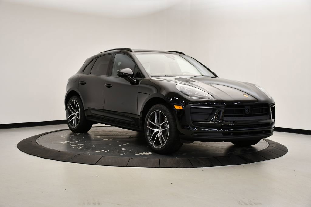 Used 2025 Porsche Macan Turbo image 7