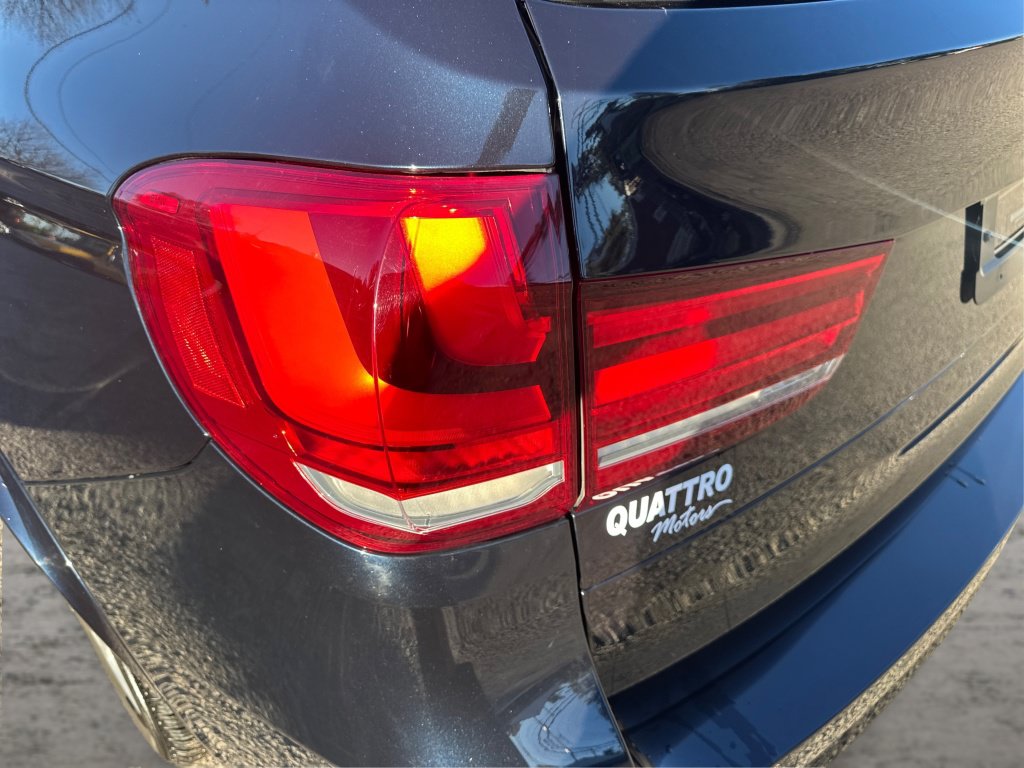 Used 2016 BMW X5 xDrive50i w/ Dynamic Handling Package AWD/4WD image 21
