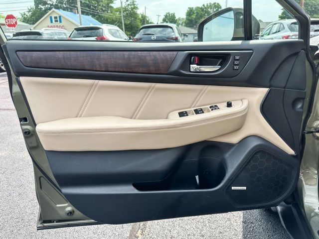 Used 2019 Subaru Outback 2.5i Limited w/ Popular Package #2 AWD/4WD image 14