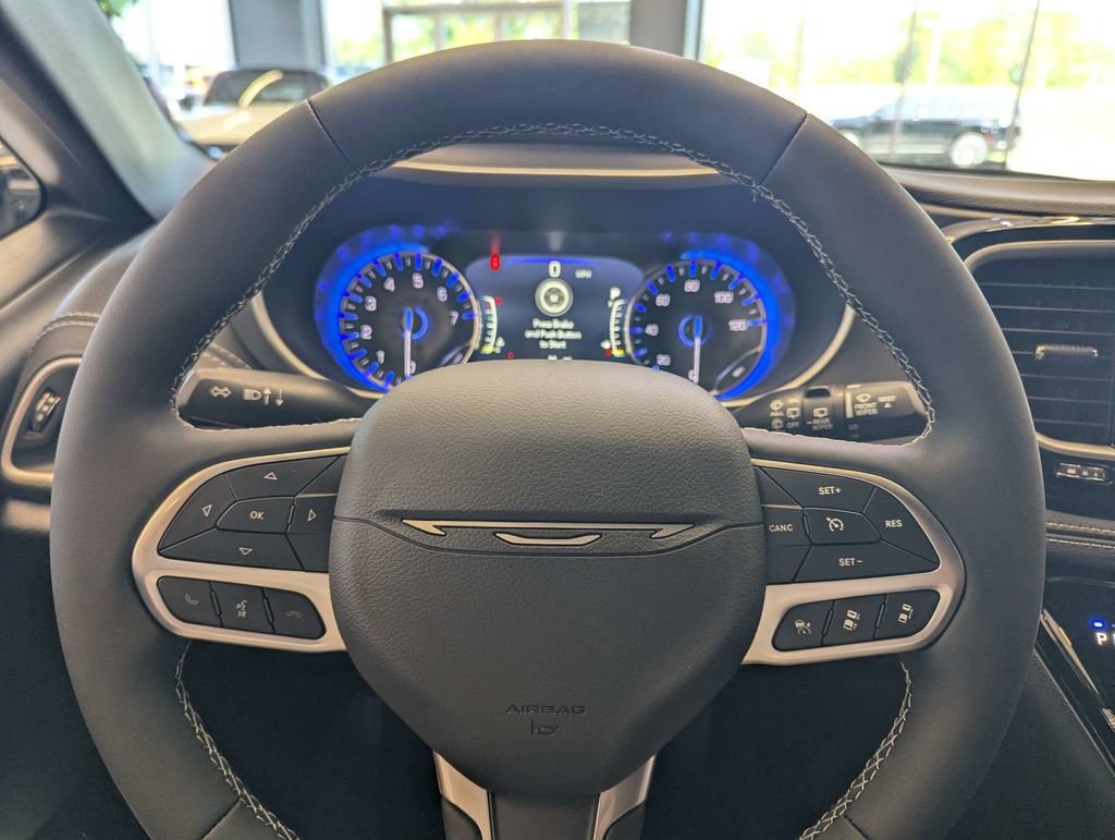 New 2027 Chrysler Pacifica Select w/ Family Tech Group FWD image 24