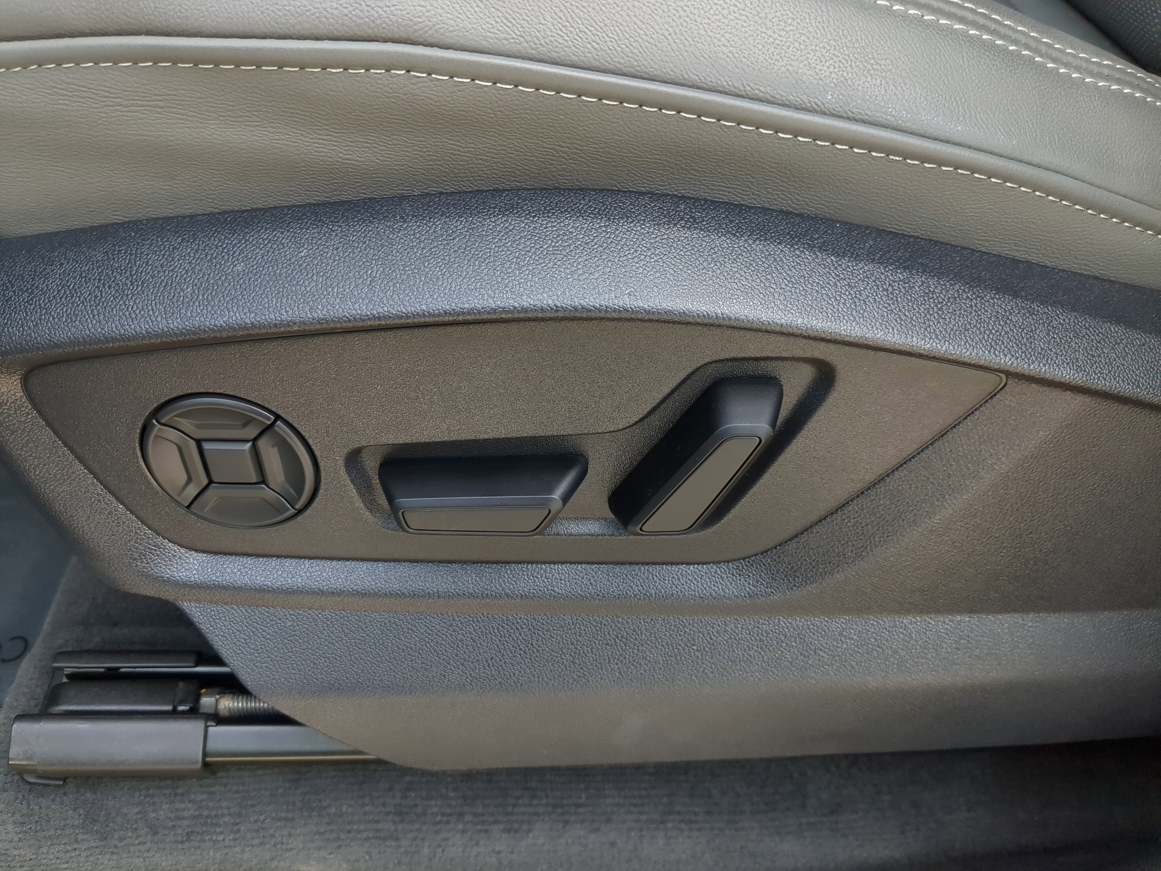 Certified 2025 Audi Q8 Premium Plus w/ Premium Plus Package image 18