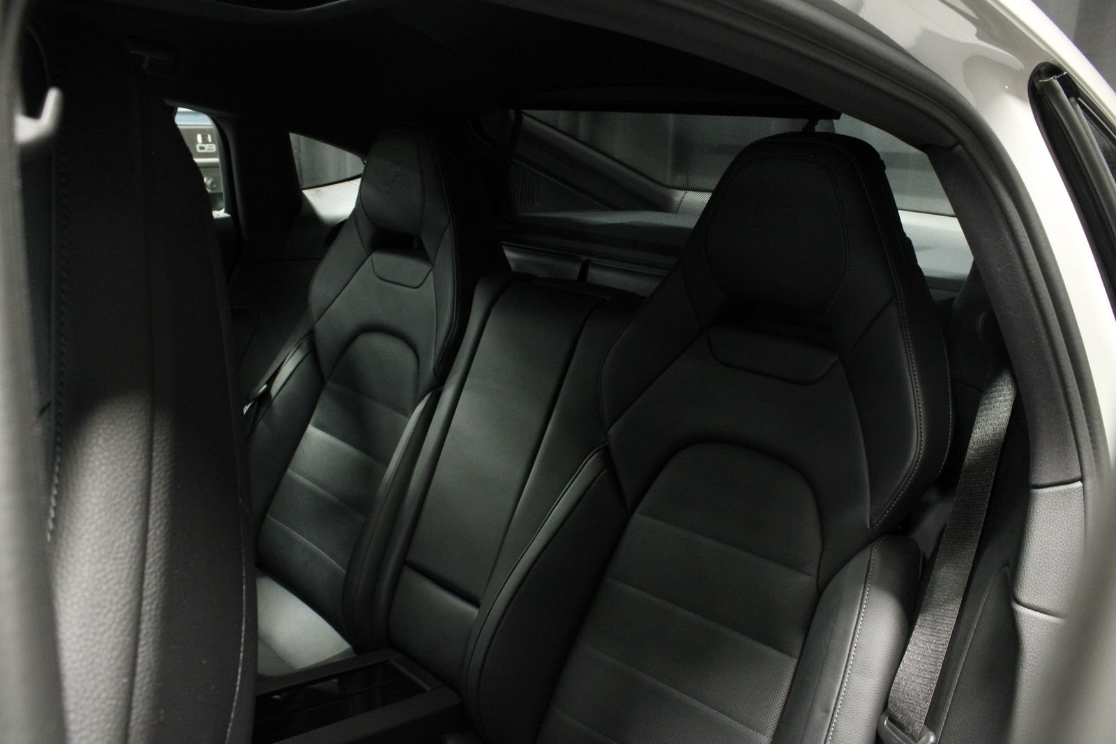 Certified 2025 Porsche Panamera 4 AWD/4WD image 38
