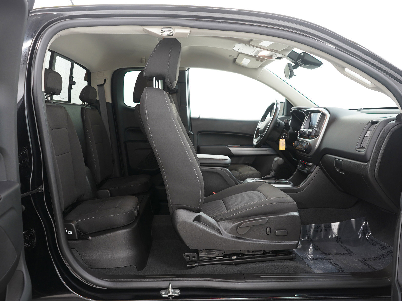 Used 2020 Chevrolet Colorado LT w/ Colorado RST Special Edition image 13