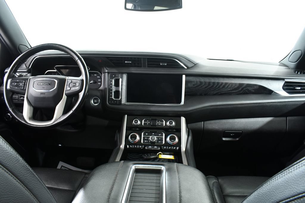 Used 2021 GMC Yukon XL Denali AWD/4WD image 7
