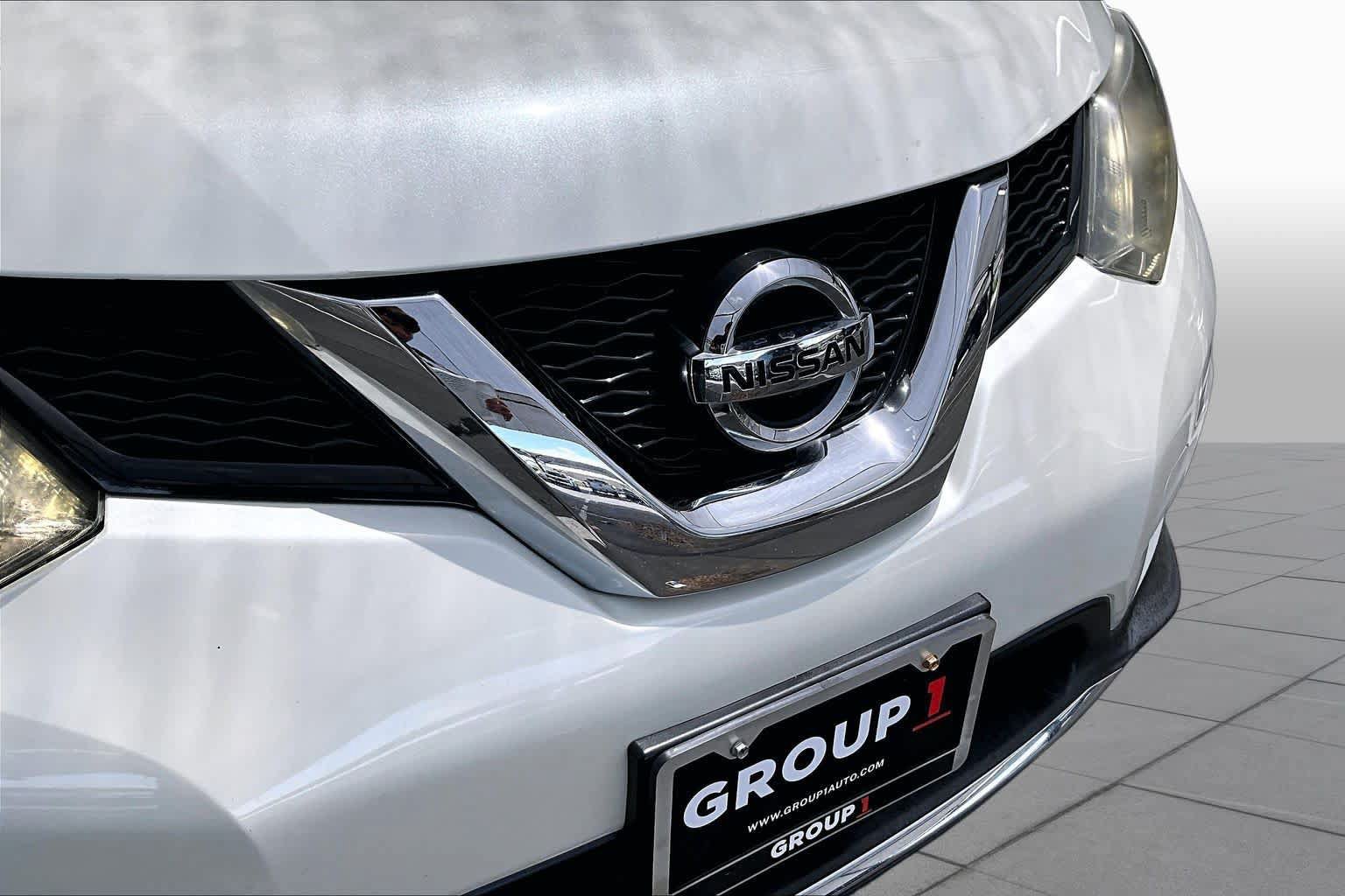 Used 2016 Nissan Rogue SL w/ SL Premium Package FWD image 30