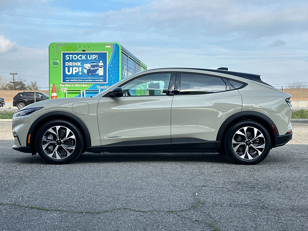 Certified 2025 Ford Mustang Mach-E Select image 7