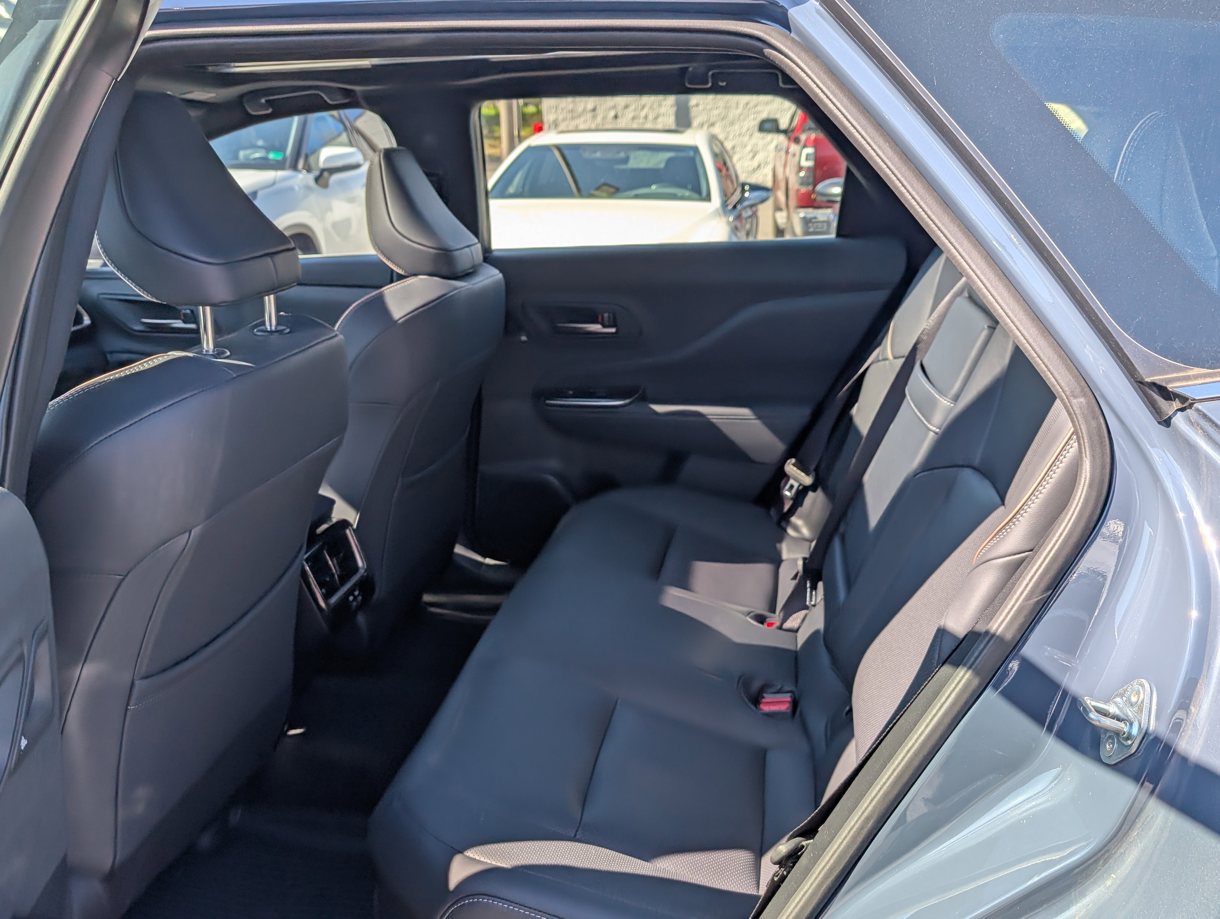 Used 2025 Toyota Crown Signia w/ Advanced Technology Package image 15