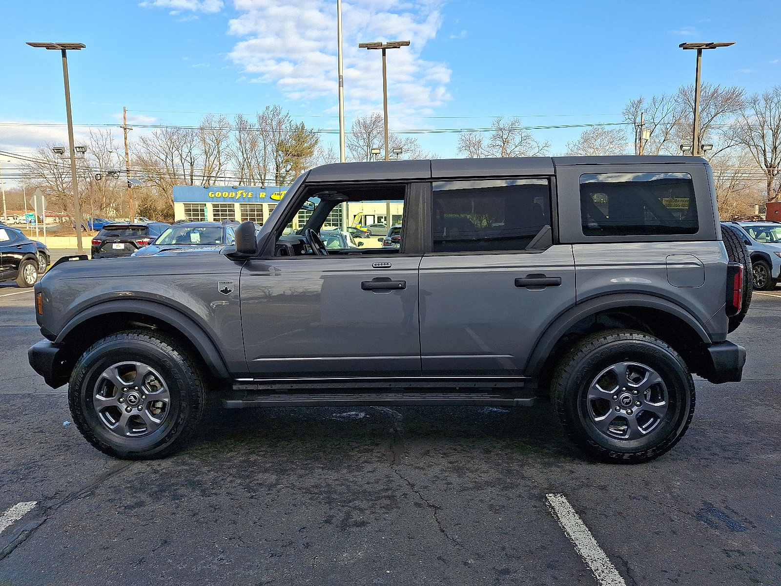 Certified 2023 Ford Bronco Big Bend image 4