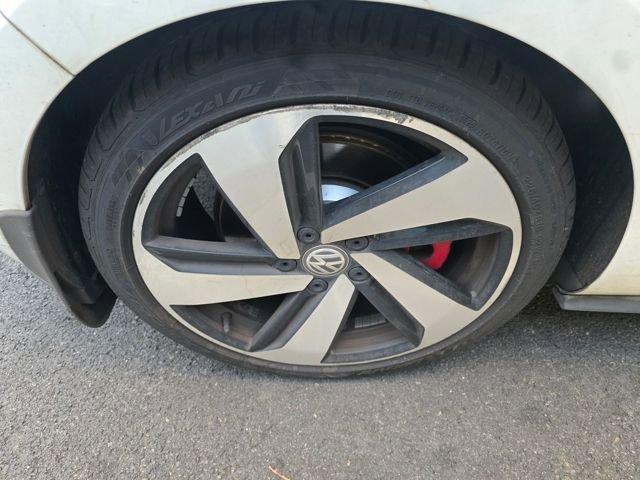 Used 2020 Volkswagen GTI S FWD image 9