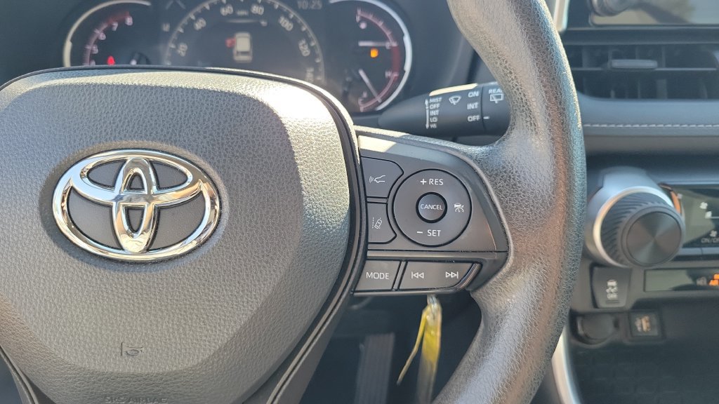 Used 2024 Toyota RAV4 LE FWD image 19