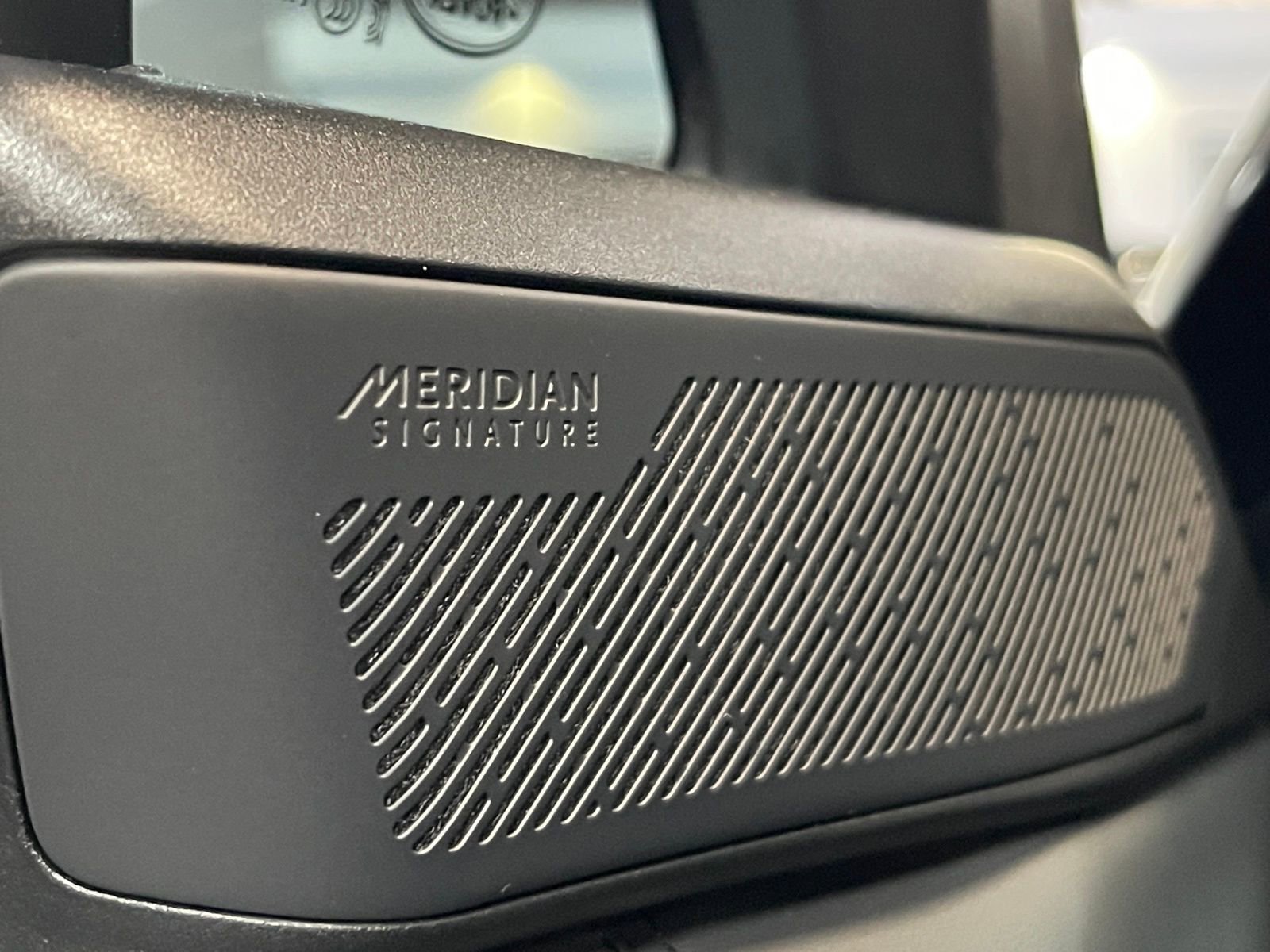 Used 2025 Land Rover Range Rover Long Wheelbase Autobiography image 20