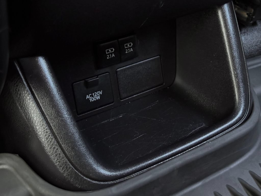 Certified 2019 Toyota Highlander XLE AWD/4WD image 26