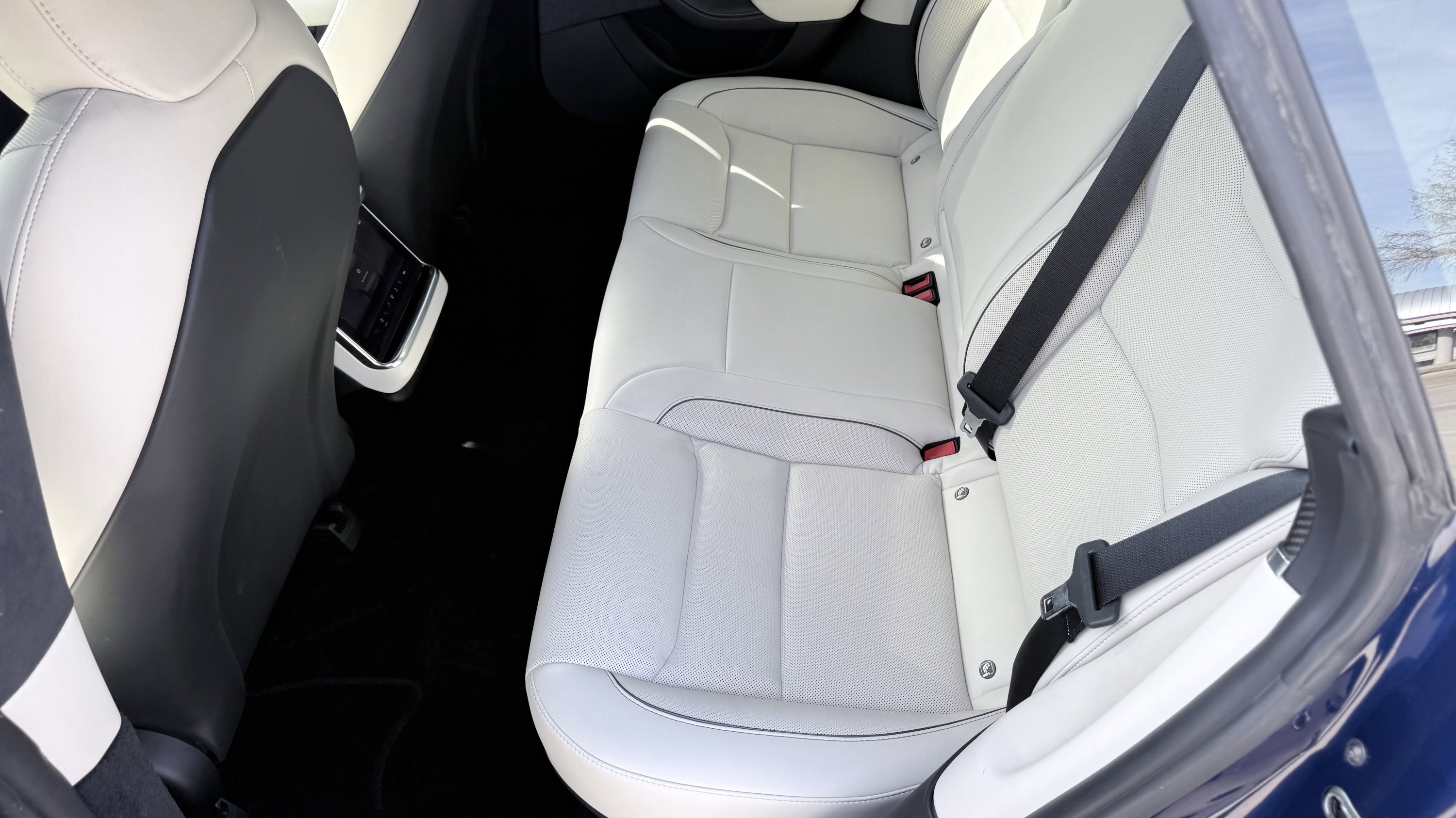 Used 2021 Tesla Model S Plaid image 28