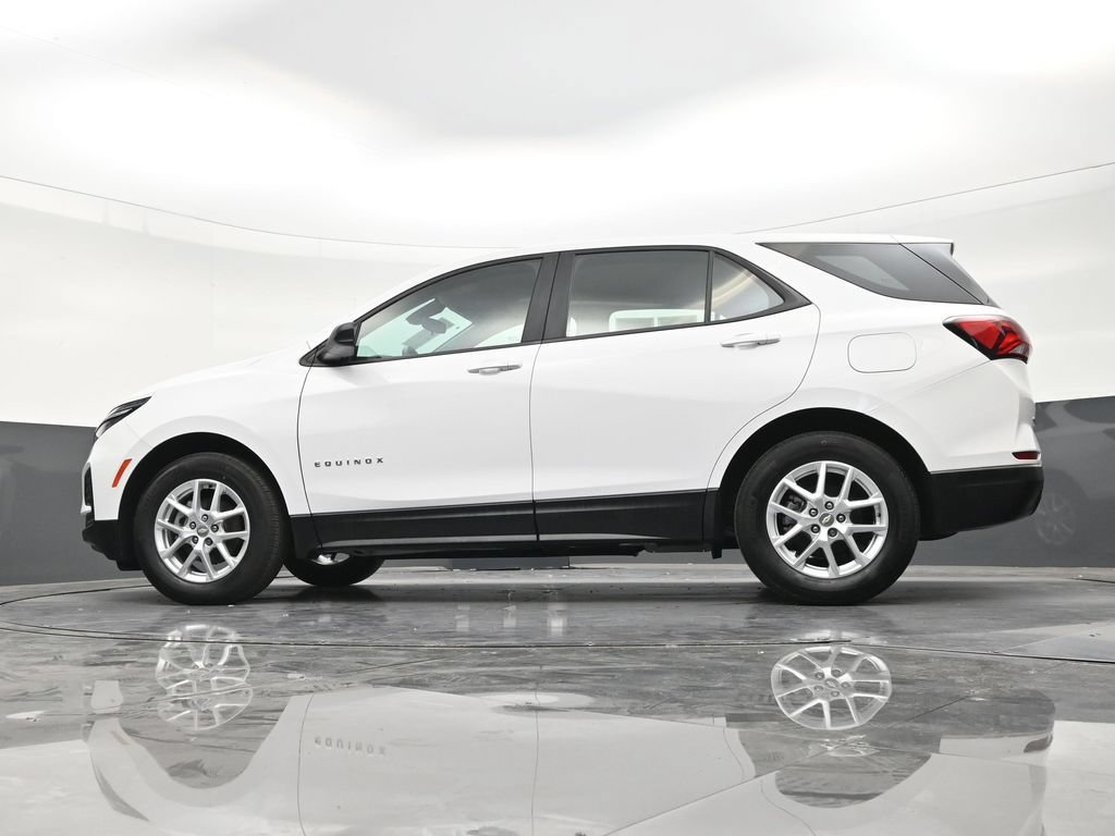 Used 2024 Chevrolet Equinox LS FWD image 18