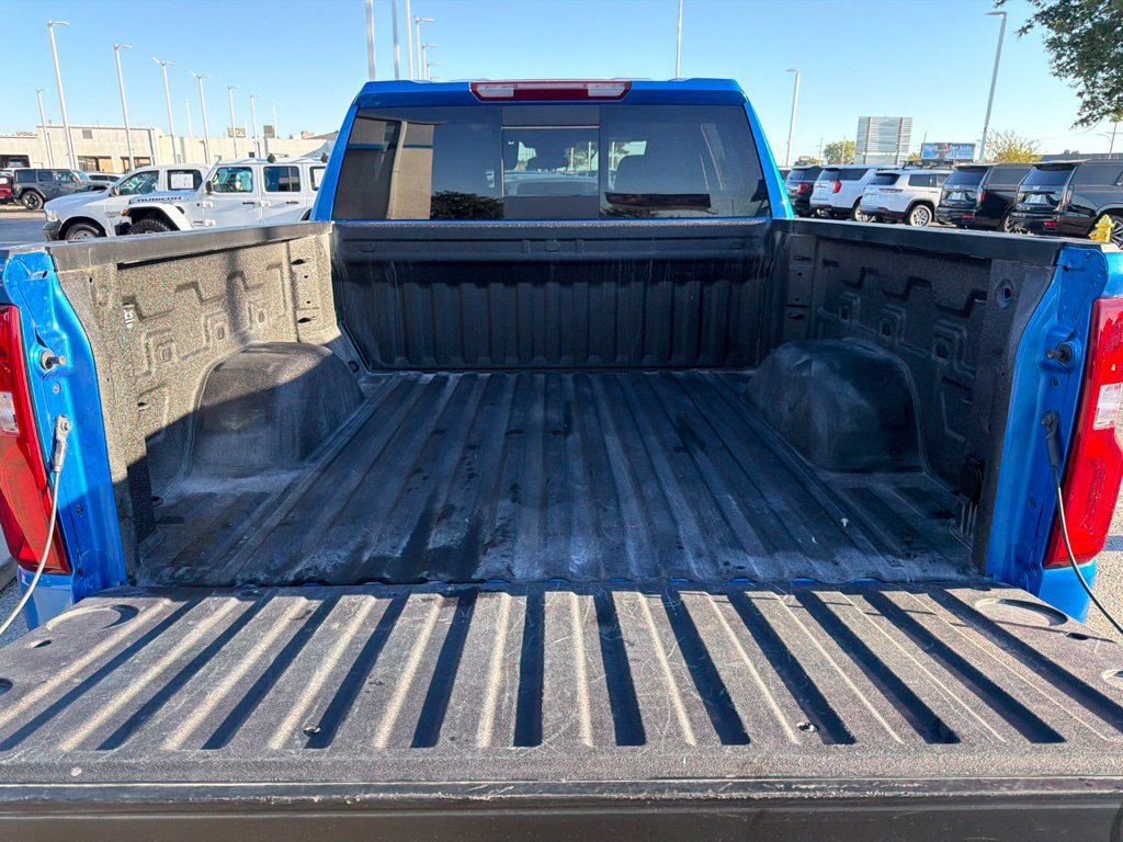 Used 2025 Chevrolet Silverado 1500 LT Trail Boss w/ Convenience Package II AWD/4WD image 11