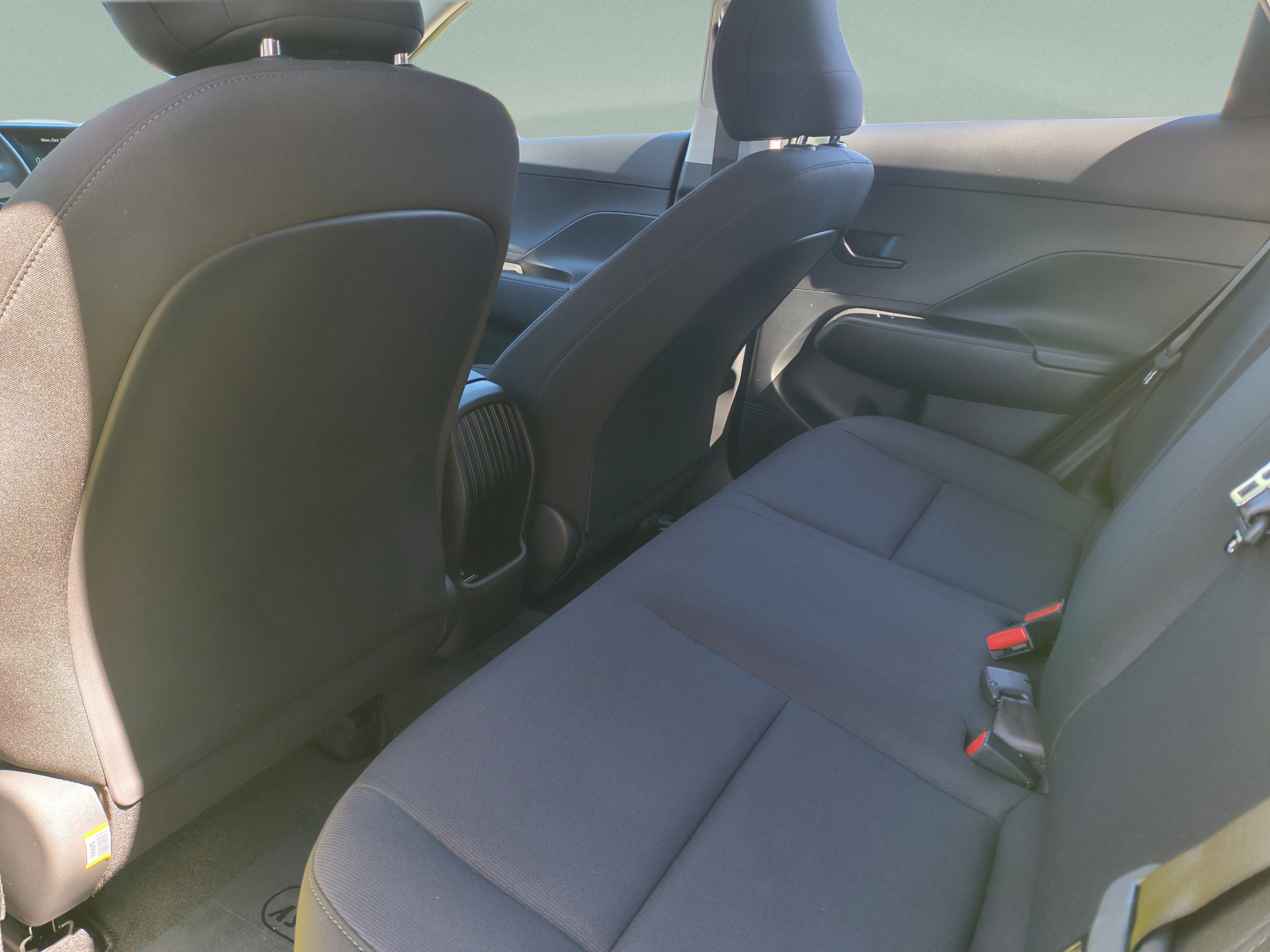 New 2027 Hyundai Kona SE FWD image 17