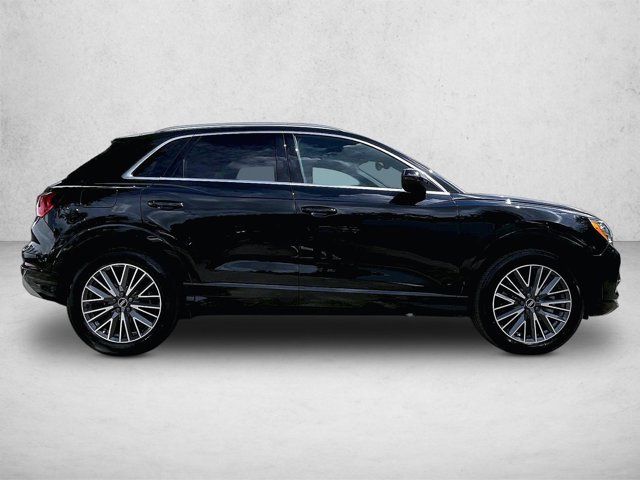 Used 2022 Audi Q3 2.0T Premium w/ Convenience Package AWD/4WD image 5