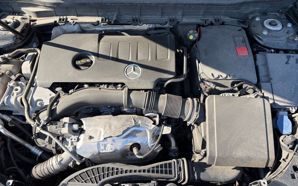 Used 2023 Mercedes-Benz GLB 250 4MATIC image 8