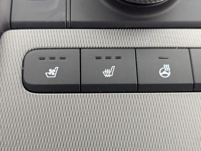 Used 2025 Hyundai Palisade Limited FWD image 25