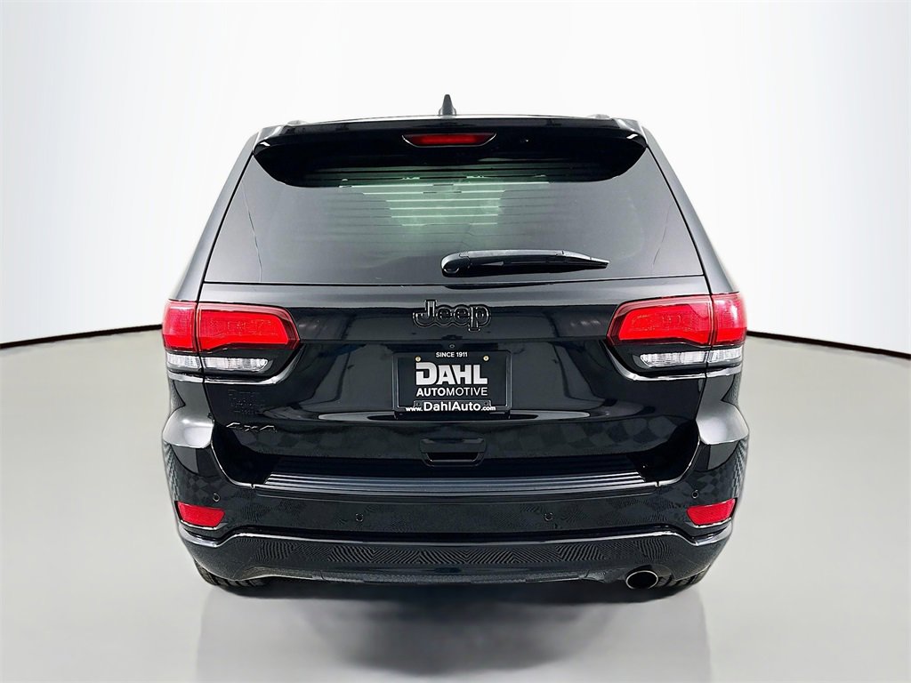 Used 2018 Jeep Grand Cherokee Altitude image 11