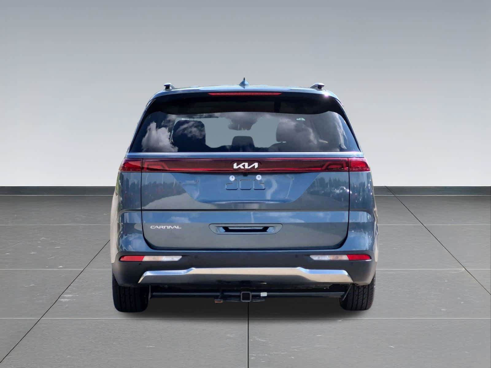 Used 2024 Kia Carnival SX FWD image 5