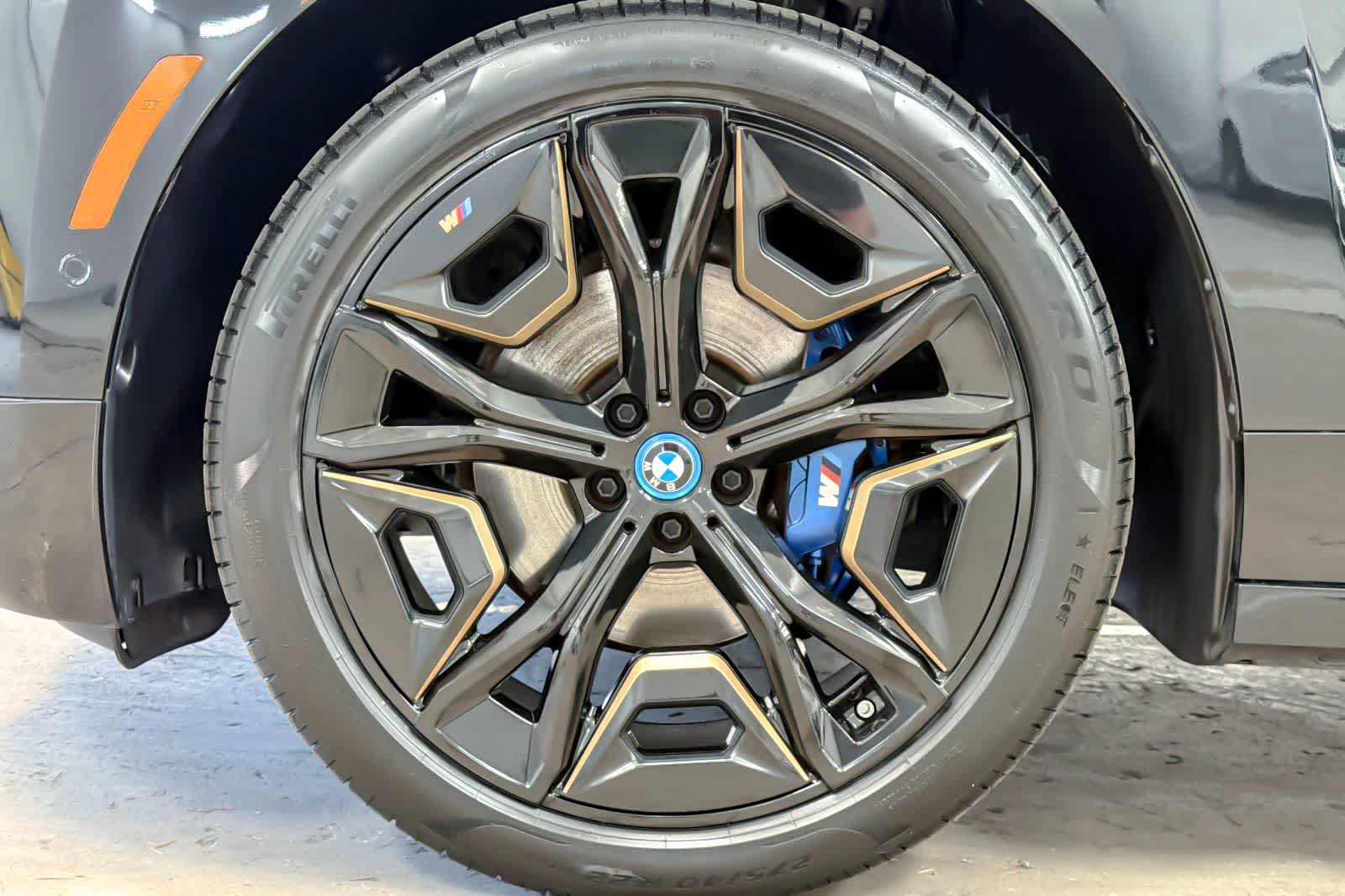 Used 2024 BMW iX M60 AWD/4WD image 27