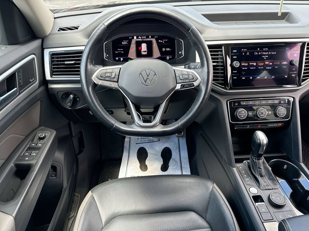 Used 2022 Volkswagen Atlas SEL Premium AWD/4WD image 14