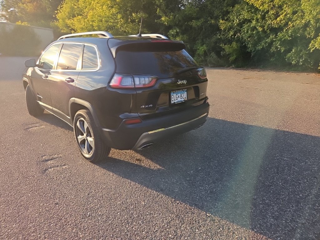 Used 2020 Jeep Cherokee Limited AWD/4WD image 9
