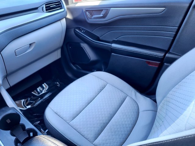 Certified 2024 Ford Escape Active AWD/4WD image 15