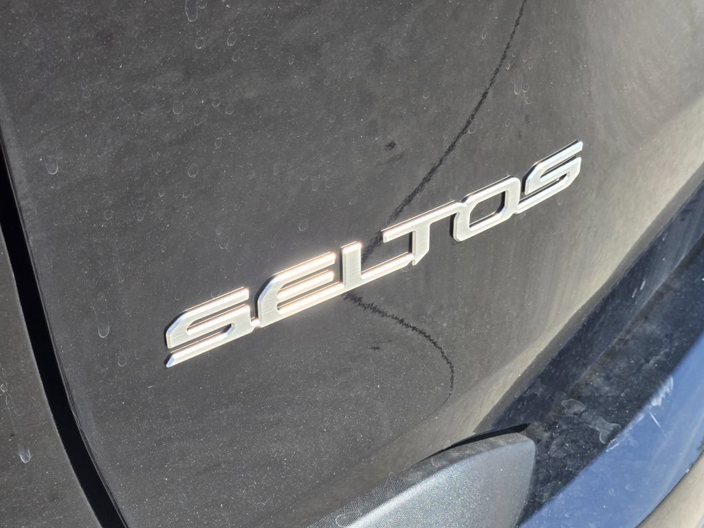 New 2026 Kia Seltos S FWD image 7