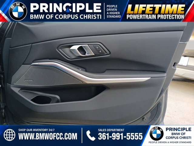 New 2026 BMW 330i Sedan w/ M Sport Package RWD image 17