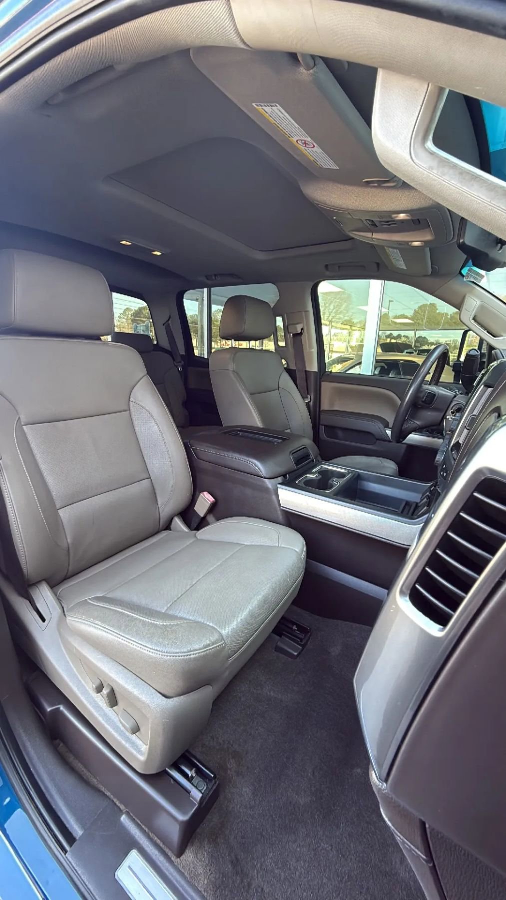 Used 2018 Chevrolet Silverado 2500 LTZ w/ Duramax Plus Package image 19